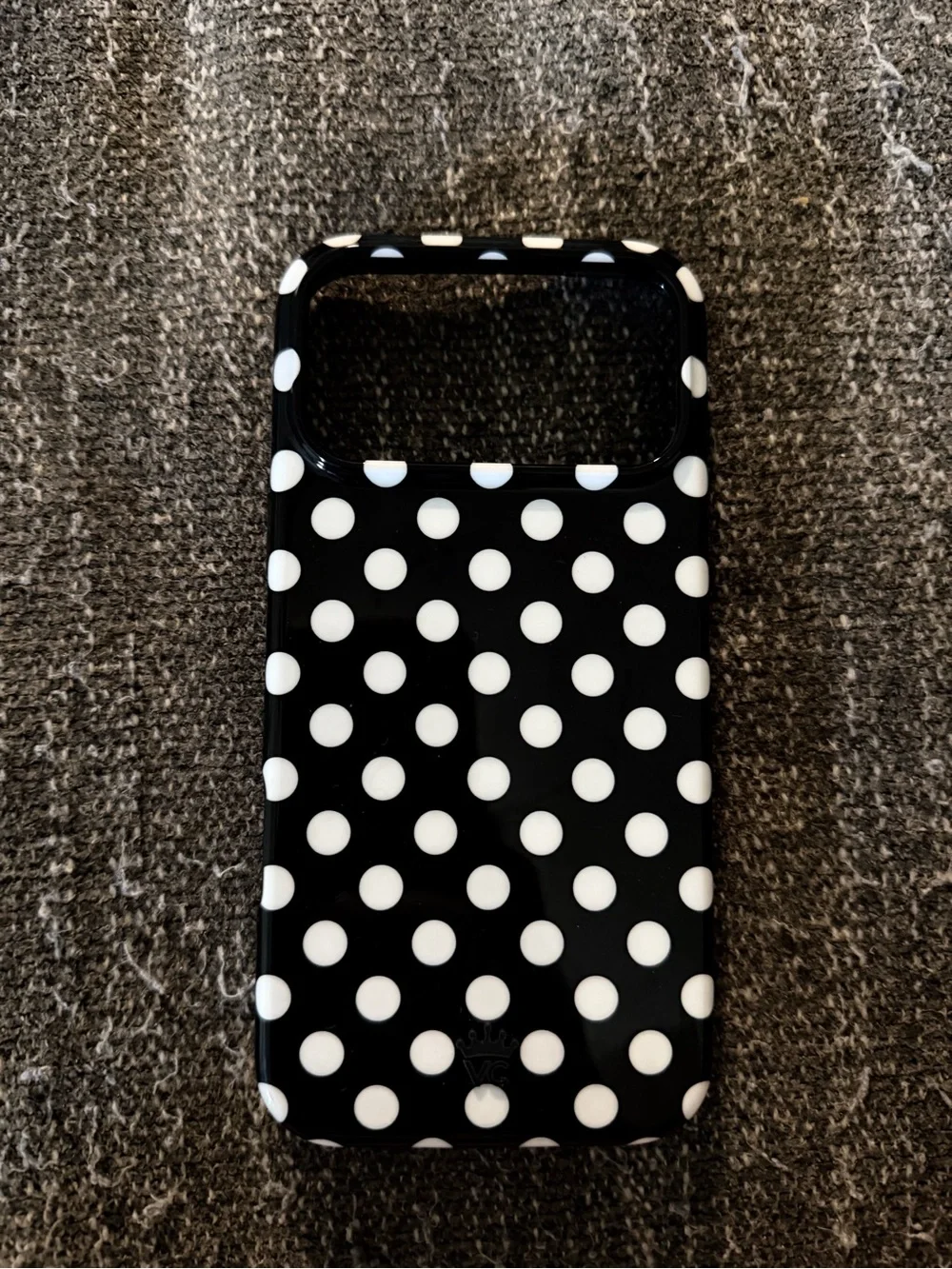 iPhone 17 Pro MAX- Black and White Polka Dot Phone Case